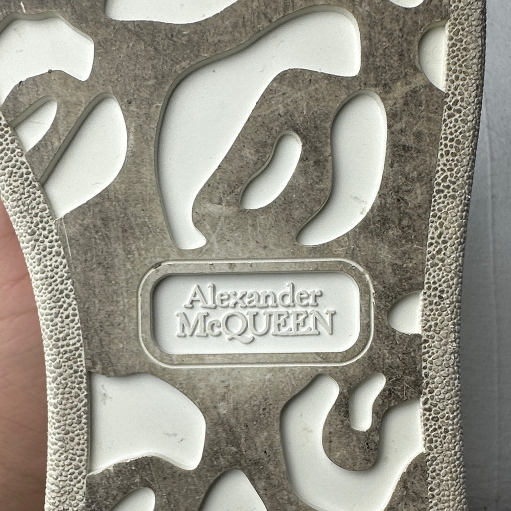 Alexander McQueen White Sneakers with Black Heel - Picture 2 of 8